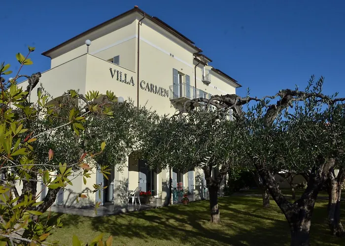 Residence Villa Carmen fronte mare a 50 mt Pietra Ligure